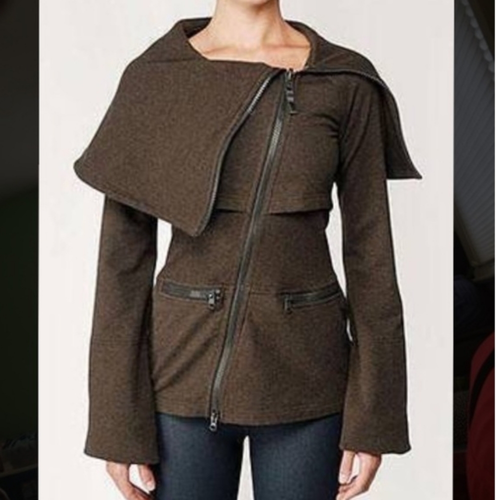 COVETED Lululemon Over The Top Jacket size 4 Heathered Fox Brown Asymmetrical
